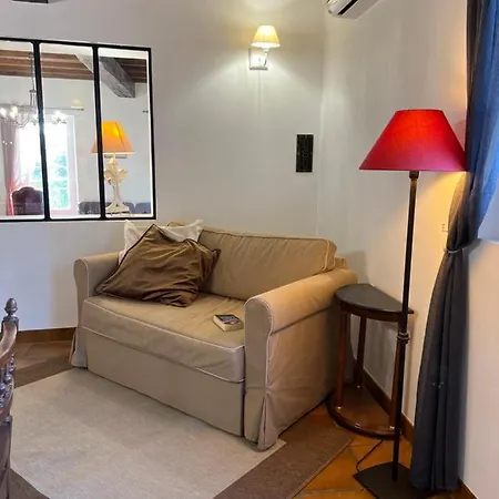 Maison Chaleureuse Avec Cheminee * Beychac-et-Caillau