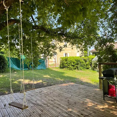 Maison Chaleureuse Avec Cheminée