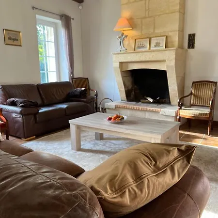 בית נופש Maison Chaleureuse Avec Cheminee *