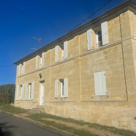 Maison Chaleureuse Avec Cheminee *