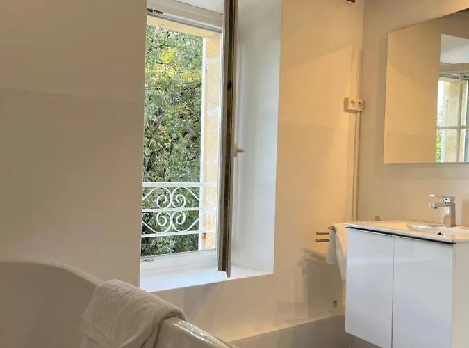 Maison Chaleureuse Avec Cheminee Casa de Férias *