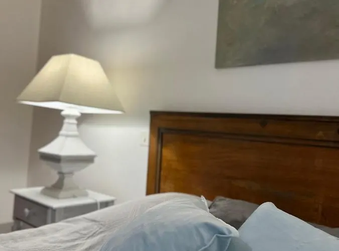 Maison Chaleureuse Avec Cheminee Casa de Férias *