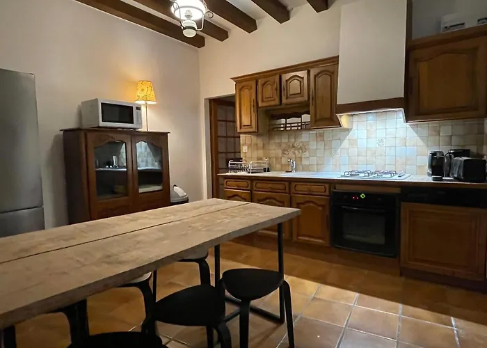 Maison Chaleureuse Avec Cheminee Casa de Férias *