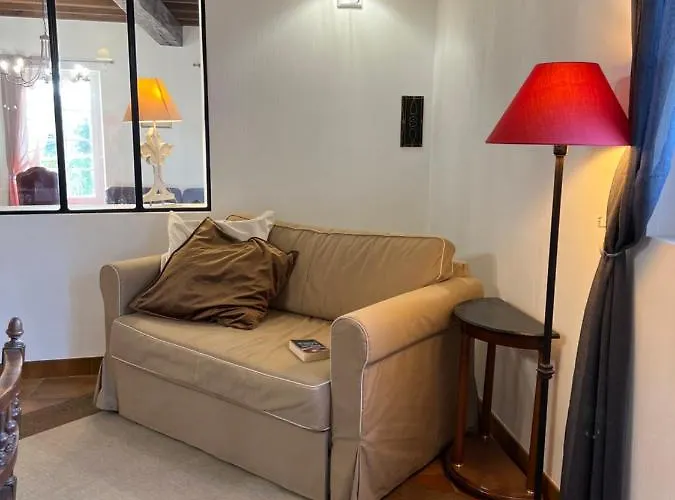 Maison Chaleureuse Avec Cheminee * Beychac-et-Caillau