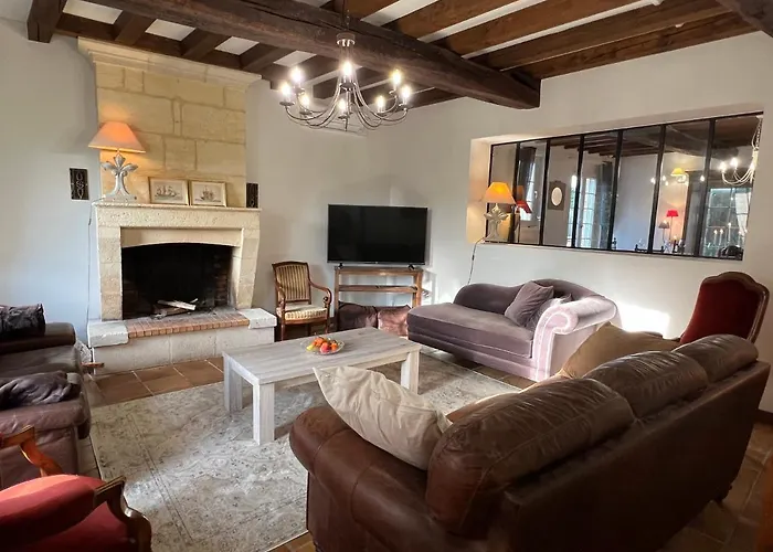 Maison Chaleureuse Avec Cheminee Casa de Férias *