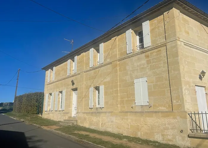 Maison Chaleureuse Avec Cheminee *